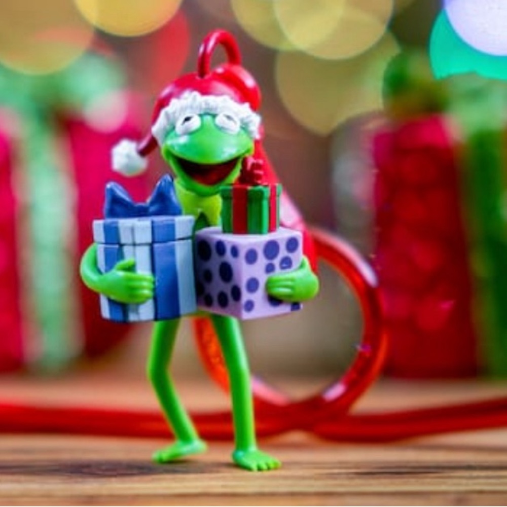 Disney Parks Holiday Kermit Straw Clip